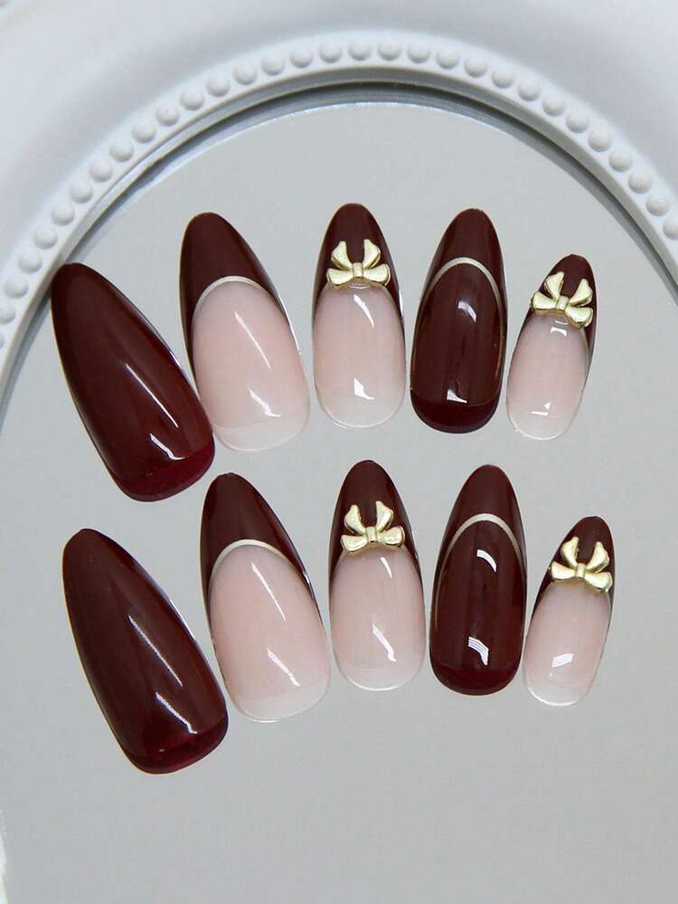 Vintage Red and Gold Almond Press-On Nails - 24pcs detail photo 3 - Press-On Nails at ShopKaar