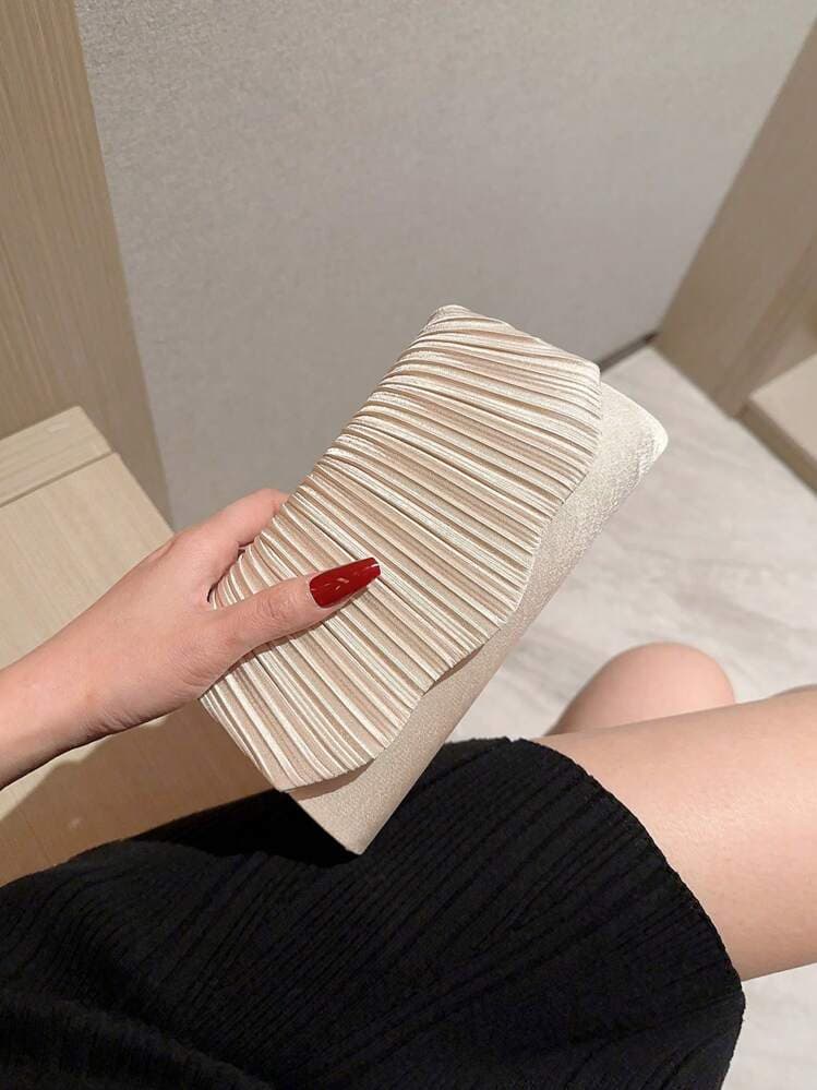 Moonlit Eve Pleated Satin Evening Clutch Bag detail photo 6 - Evening Bags at ShopKaar