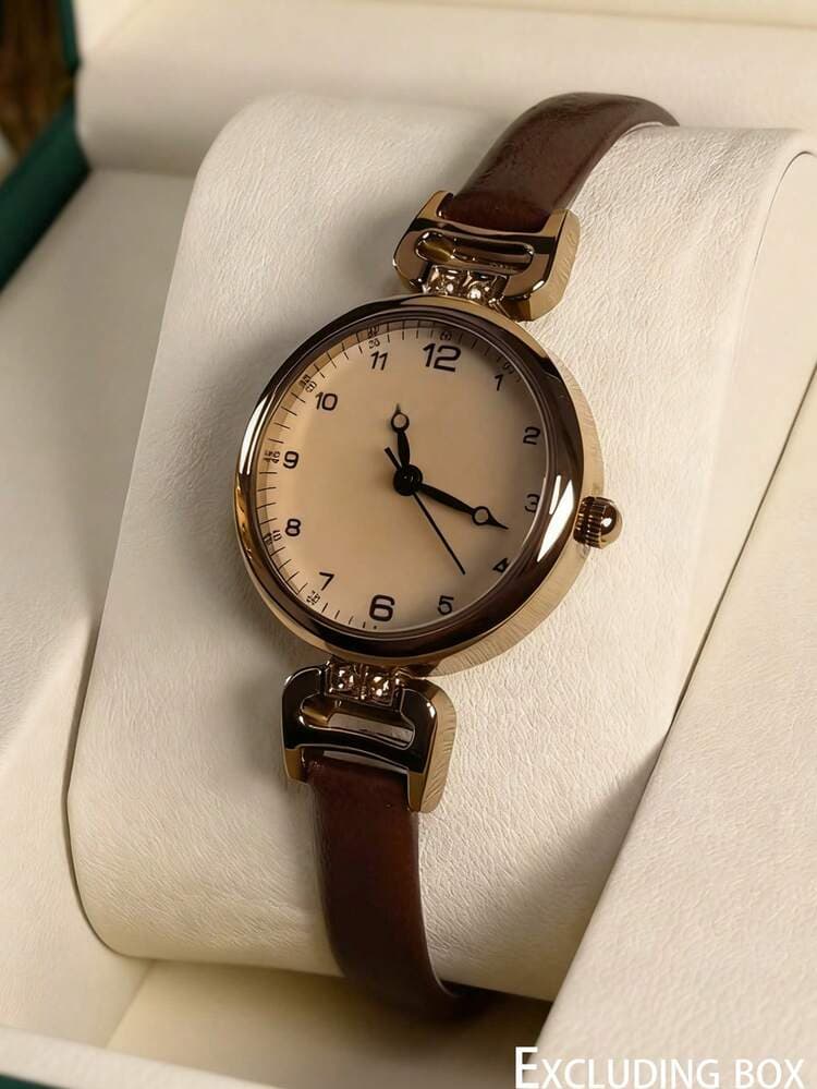 Vintage Petite Dial Quartz Watch detail photo 4 - Watches at ShopKaar