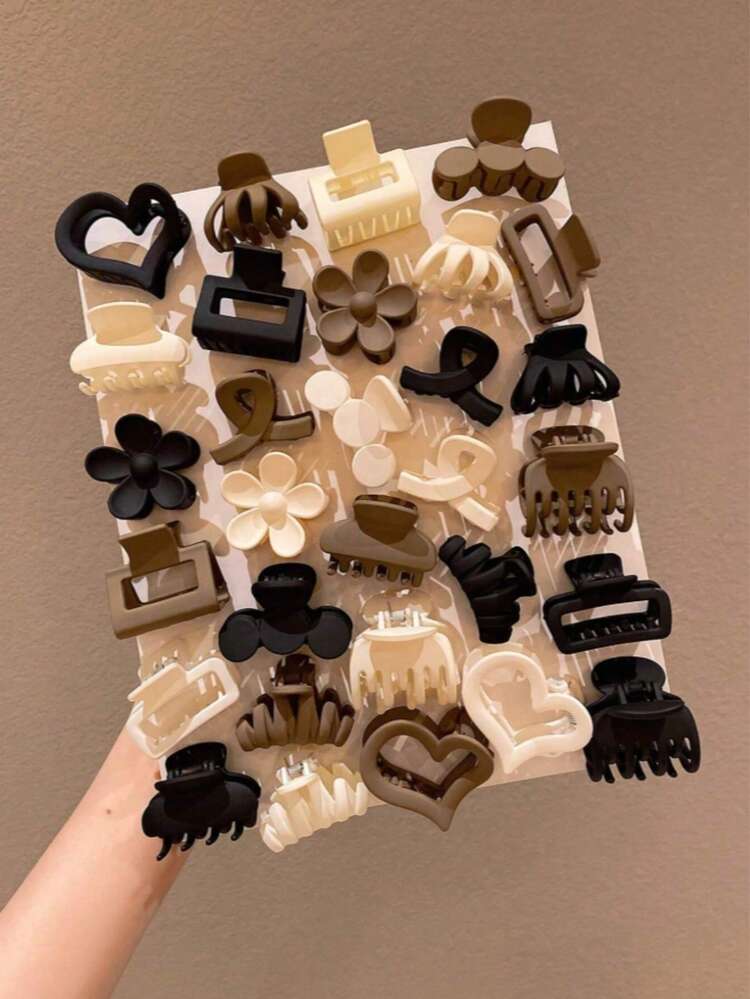 Mini Hair Clips Set in Mixed Brown Tones detail photo 3 - Hair Clips at ShopKaar