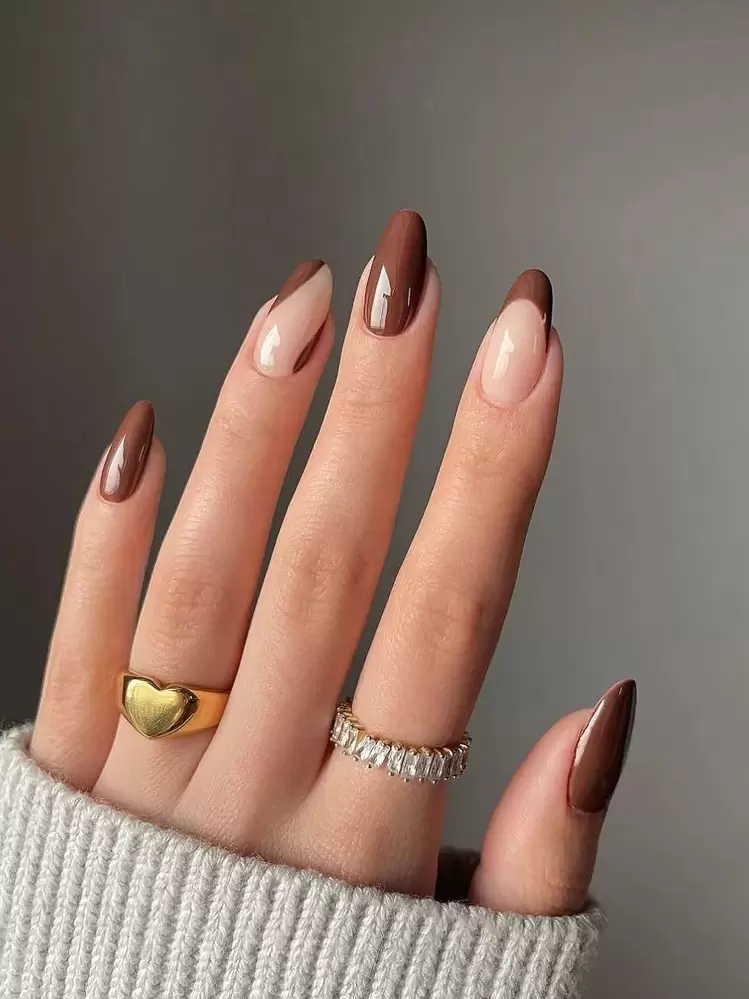 Brown Almond French Press-On Nails - 24pcs detail photo 2 - Press-On Nails at ShopKaar