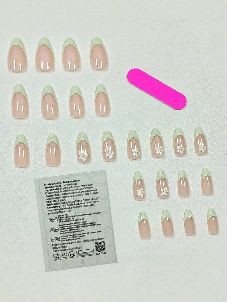 White Flower French Almond Press-On Nails - 24pcs detail photo 3 - Press-On Nails at ShopKaar