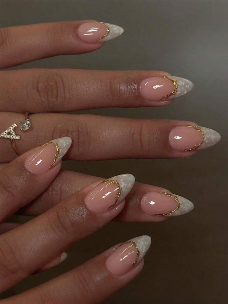Gold Line French Almond Press-On Nails - 24pcs detail photo 3 - Press-On Nails at ShopKaar
