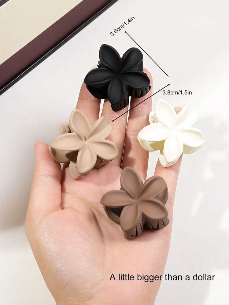 Daisy Flower Mini Hair Claw Clips - 4pcs detail photo 3 - Hair Clips at ShopKaar