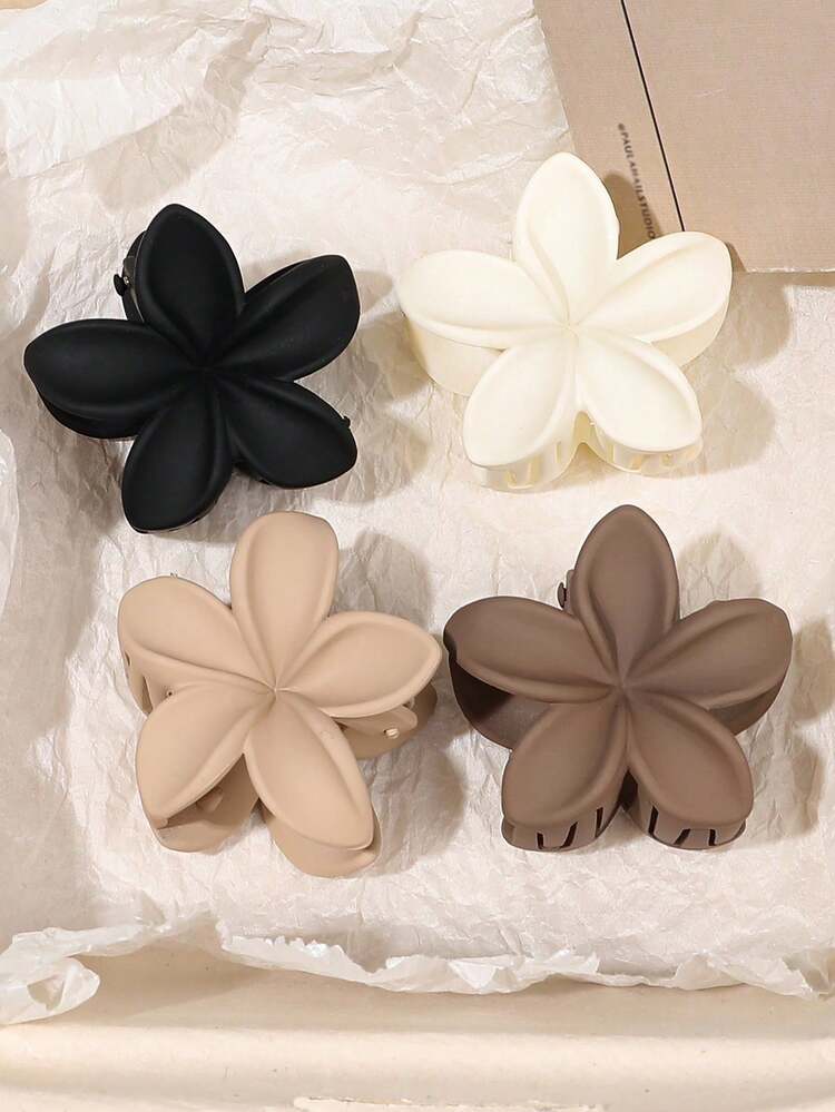 Daisy Flower Mini Hair Claw Clips - 4pcs detail photo 8 - Hair Clips at ShopKaar