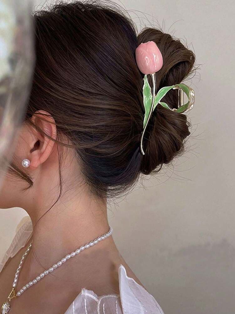 Faux Pearl Rose Hair Claw Clip detail photo 4 - Hair Clips at ShopKaar