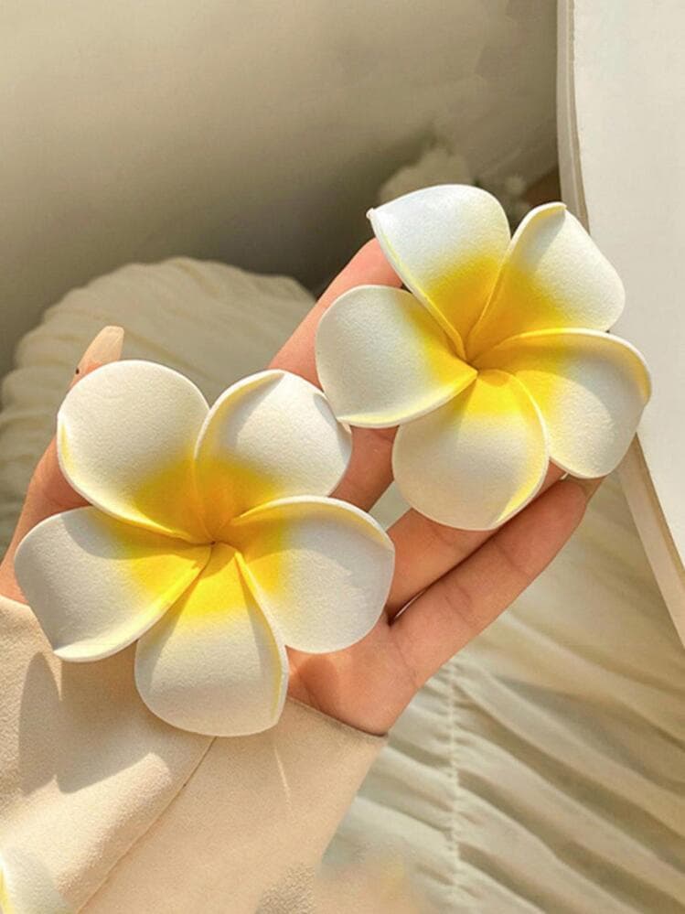 Plumeria Flower Alligator Hair Clips - 2pcs detail photo 2 - Hair Clips at ShopKaar
