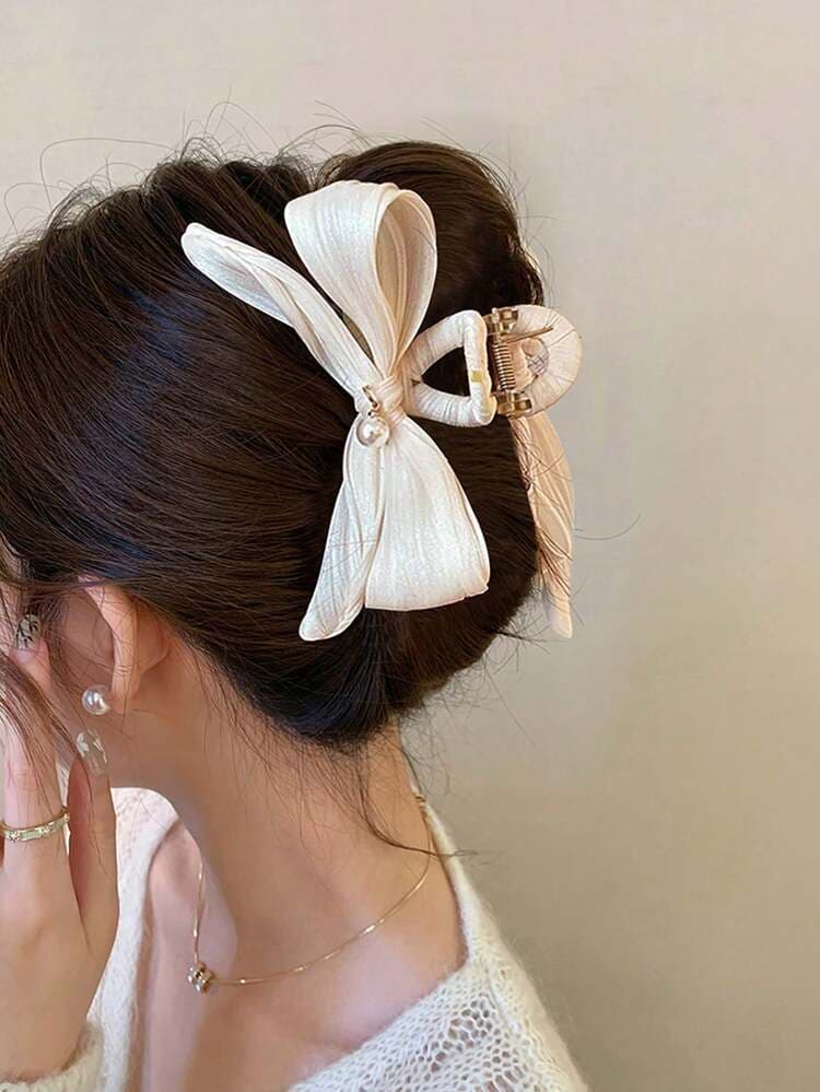 Ivory Faux Pearl Bow Hair Claw Clip detail photo 4 - Hair Clips at ShopKaar