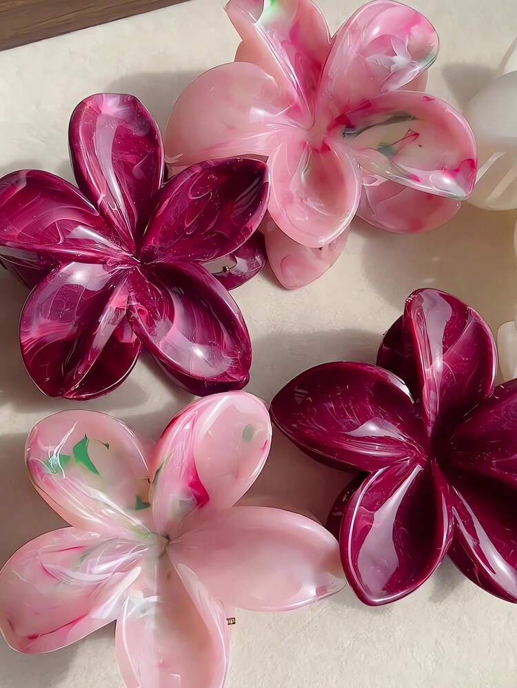 Gradient Marble Print Hair Claw Clips - 6pcs detail photo 6 - Hair Clips at ShopKaar