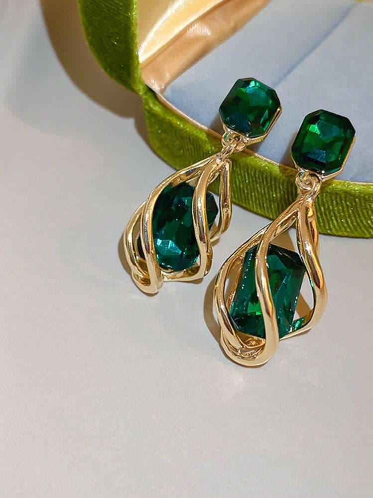 Green Gemstone Geometric Drop Earrings - 2pcs detail photo 4 - Earrings at ShopKaar