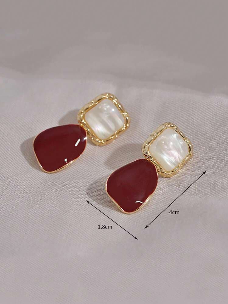 Fashionable Square Drop Earrings for Women detail photo 5 - Earrings at ShopKaar