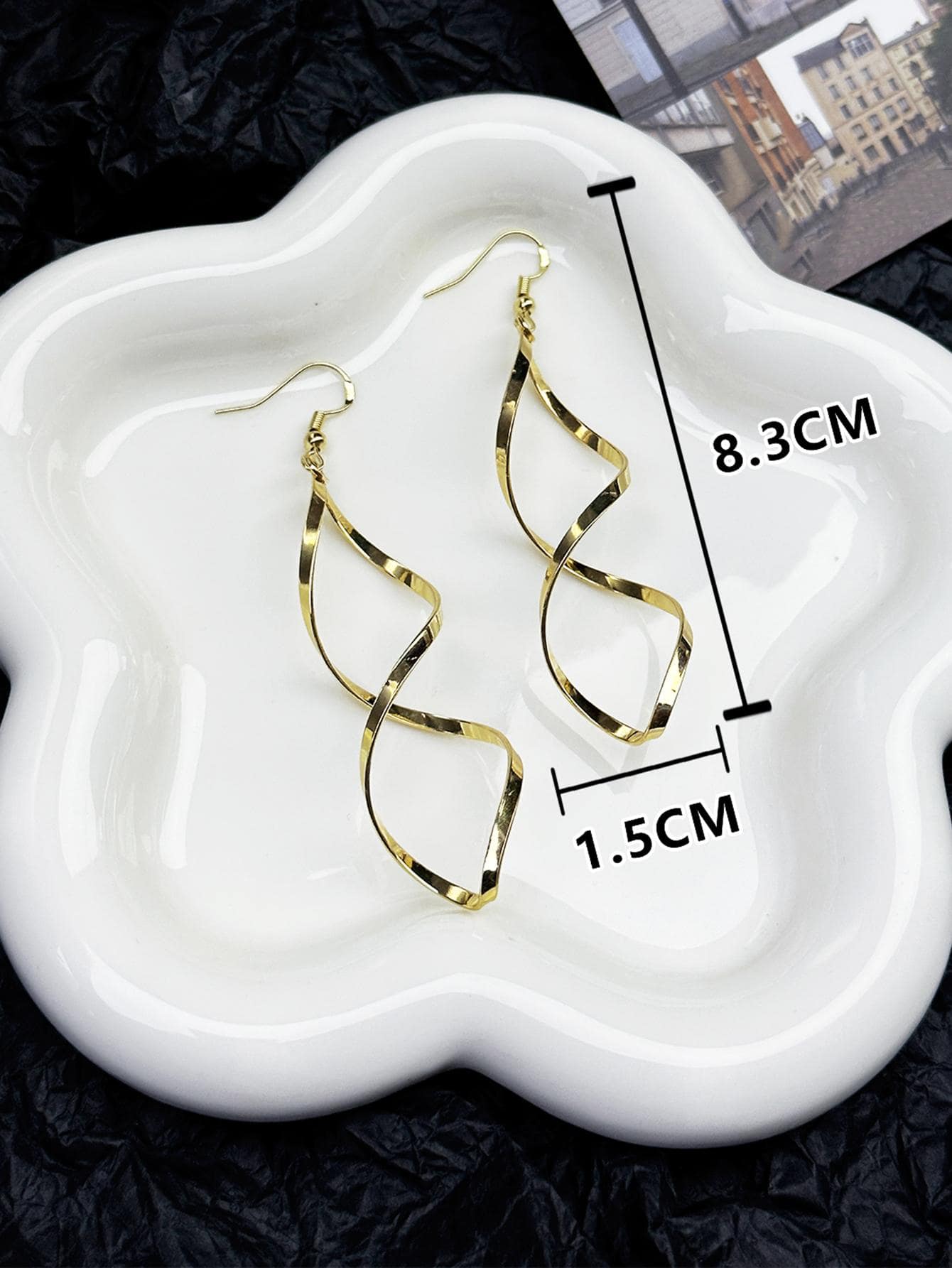 Vintage Spiral Drop Earrings detail photo 4 - Earrings at ShopKaar