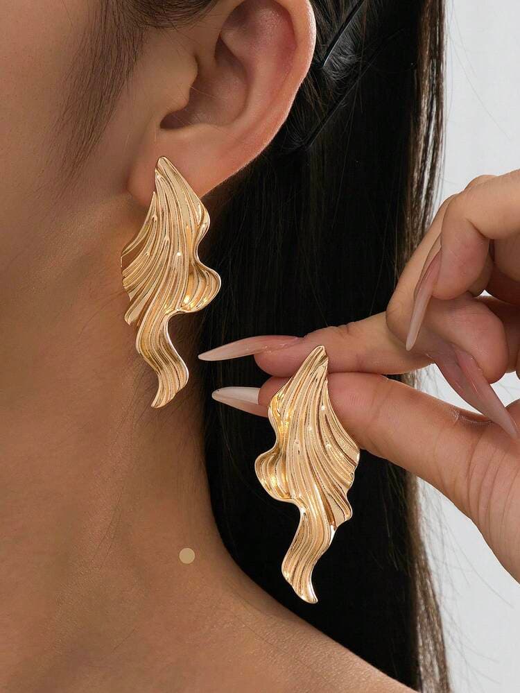 Minimalist Asymmetrical Stud Earrings - 2pcs detail photo 2 - Earrings at ShopKaar
