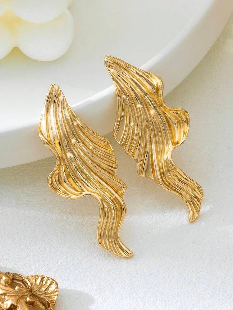 Minimalist Asymmetrical Stud Earrings - 2pcs detail photo 3 - Earrings at ShopKaar