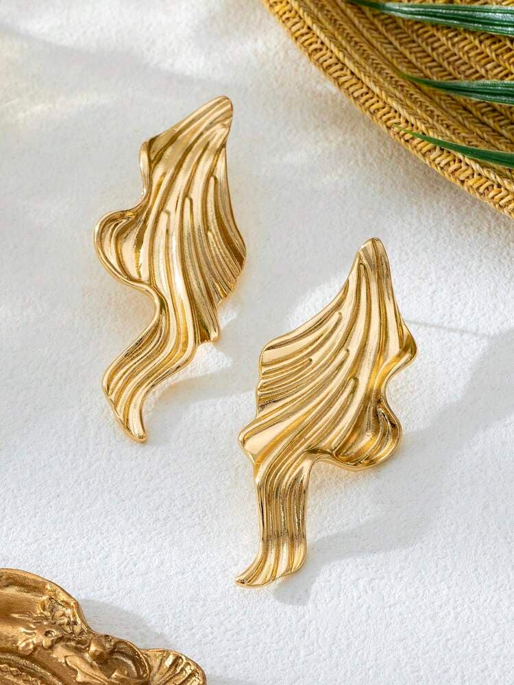 Minimalist Asymmetrical Stud Earrings - 2pcs detail photo 5 - Earrings at ShopKaar