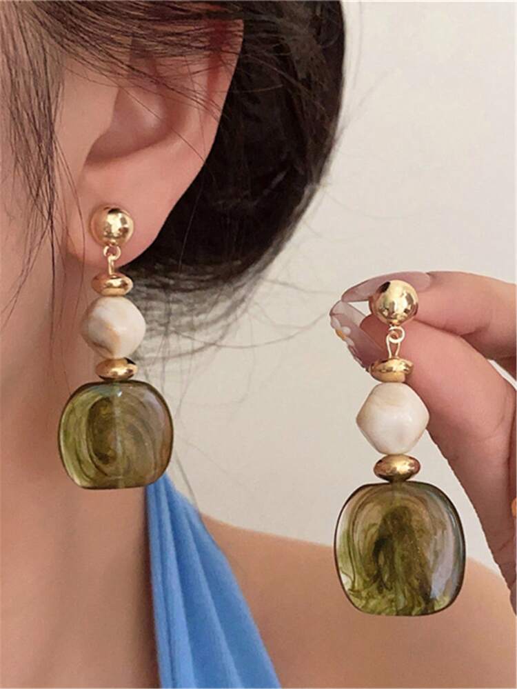 Tie Dye Acrylic Long Pendant Earrings detail photo 5 - Earrings at ShopKaar