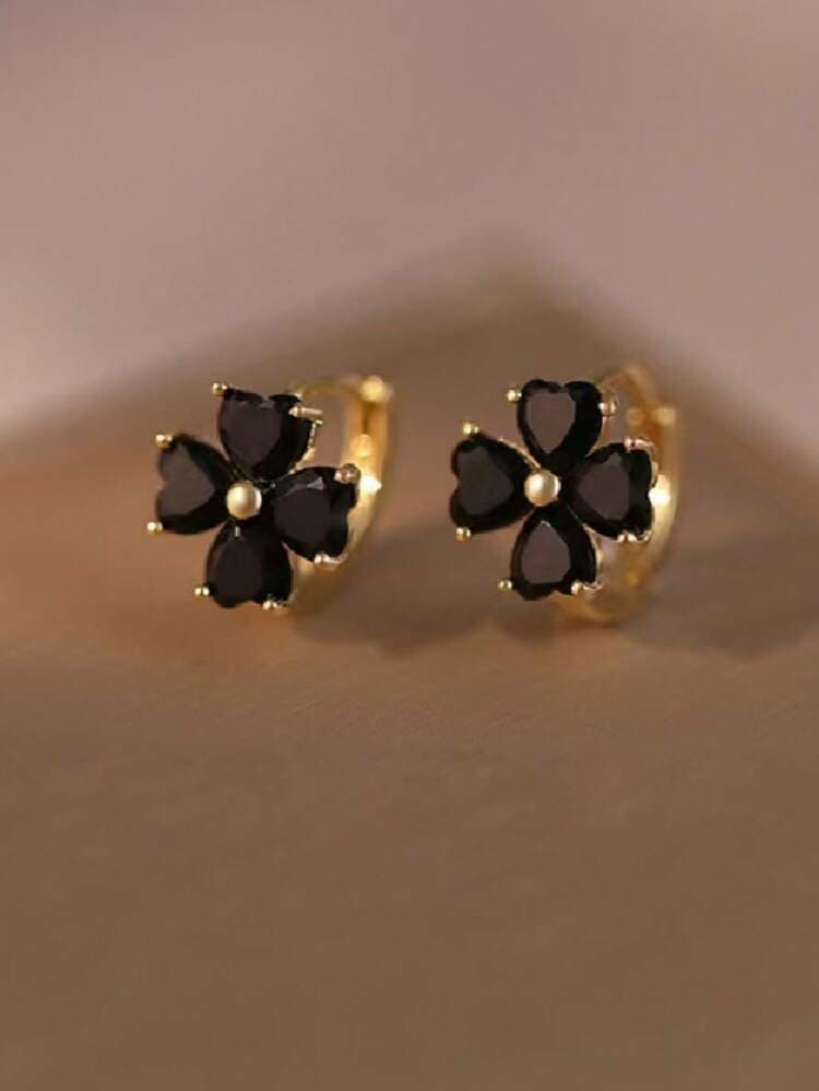 Red & Black Four-Leaf Clover Hoop Earrings detail photo 4 - Earrings at ShopKaar