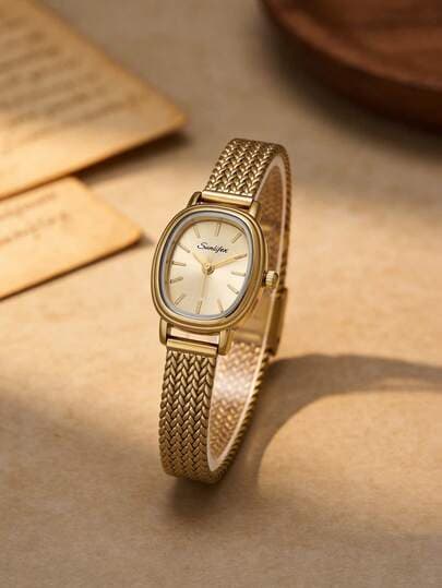 Women's Retro Oval Quartz Watch, Green Dial main product photo - Watches at ShopKaar