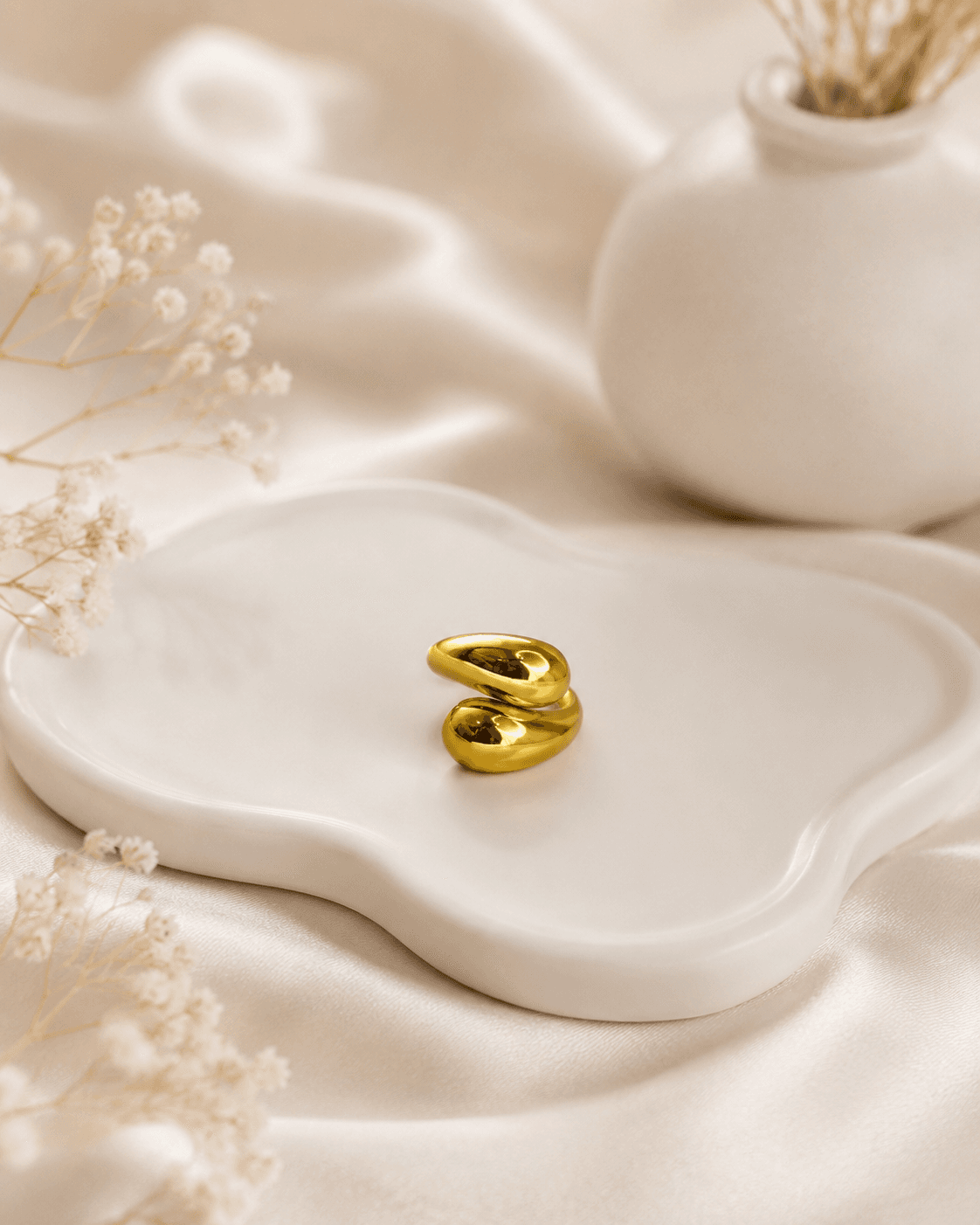 Chunky Gold Double Teardrop Bypass Ring detail photo 4 - Rings at ShopKaar