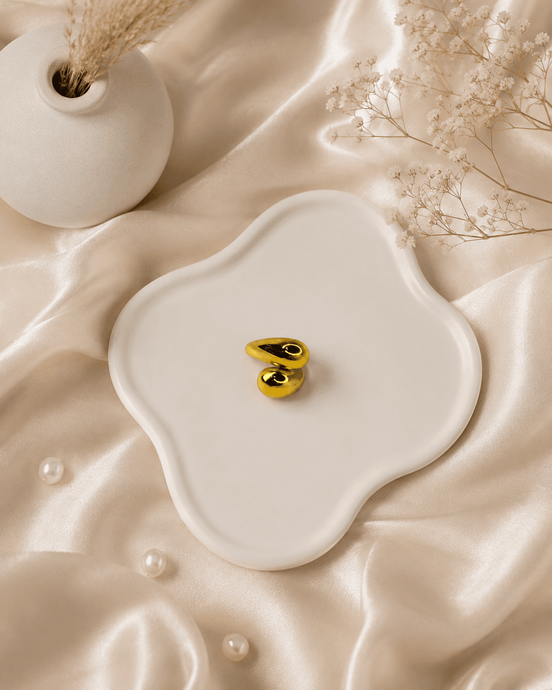Chunky Gold Double Teardrop Bypass Ring detail photo 5 - Rings at ShopKaar