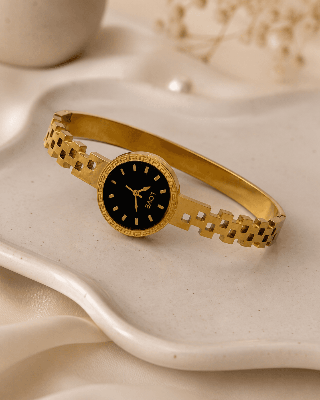 Gold Bangle Watch with Round Black Dial detail photo 3 - Bracelets at ShopKaar
