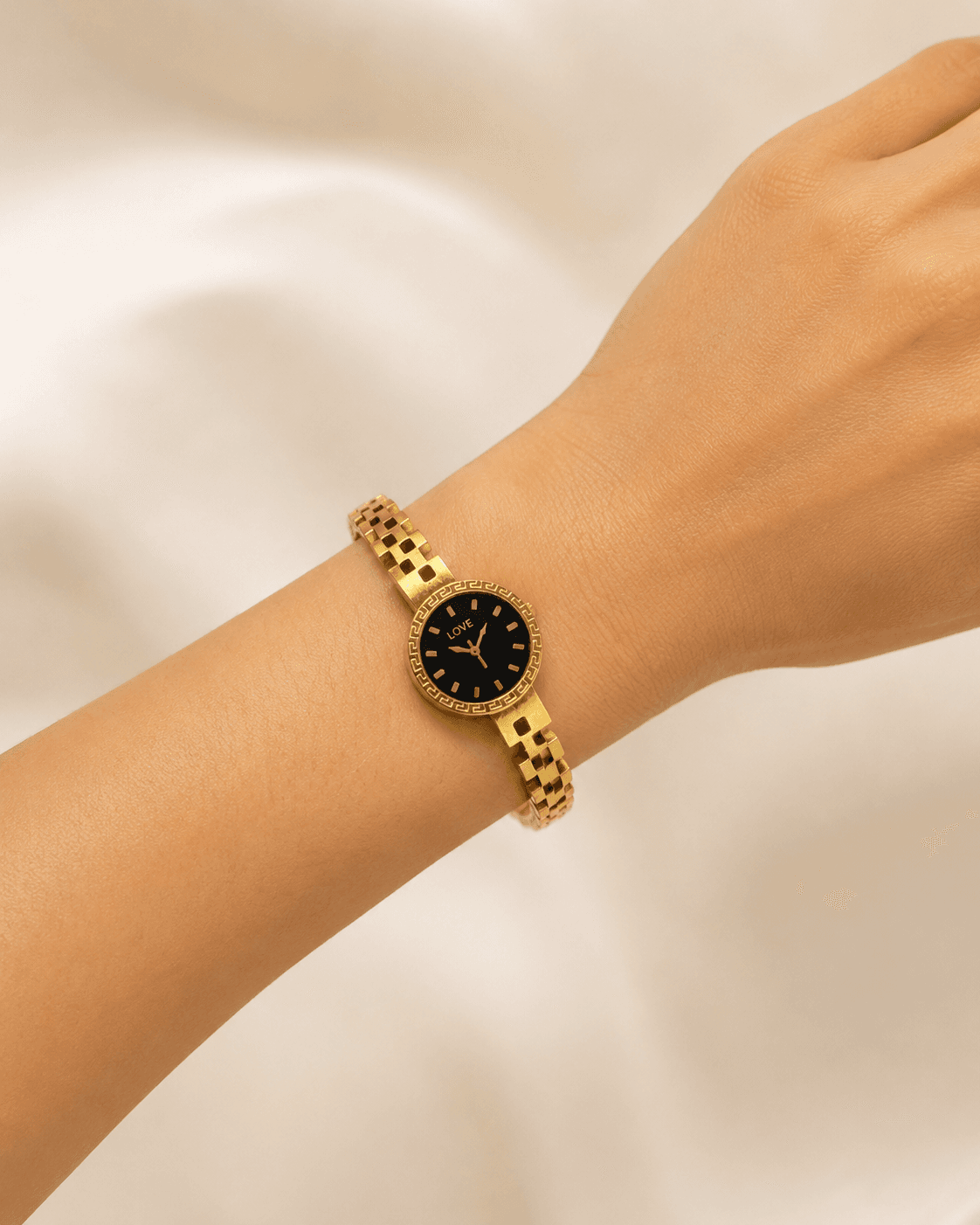 Gold Bangle Watch with Round Black Dial detail photo 6 - Bracelets at ShopKaar
