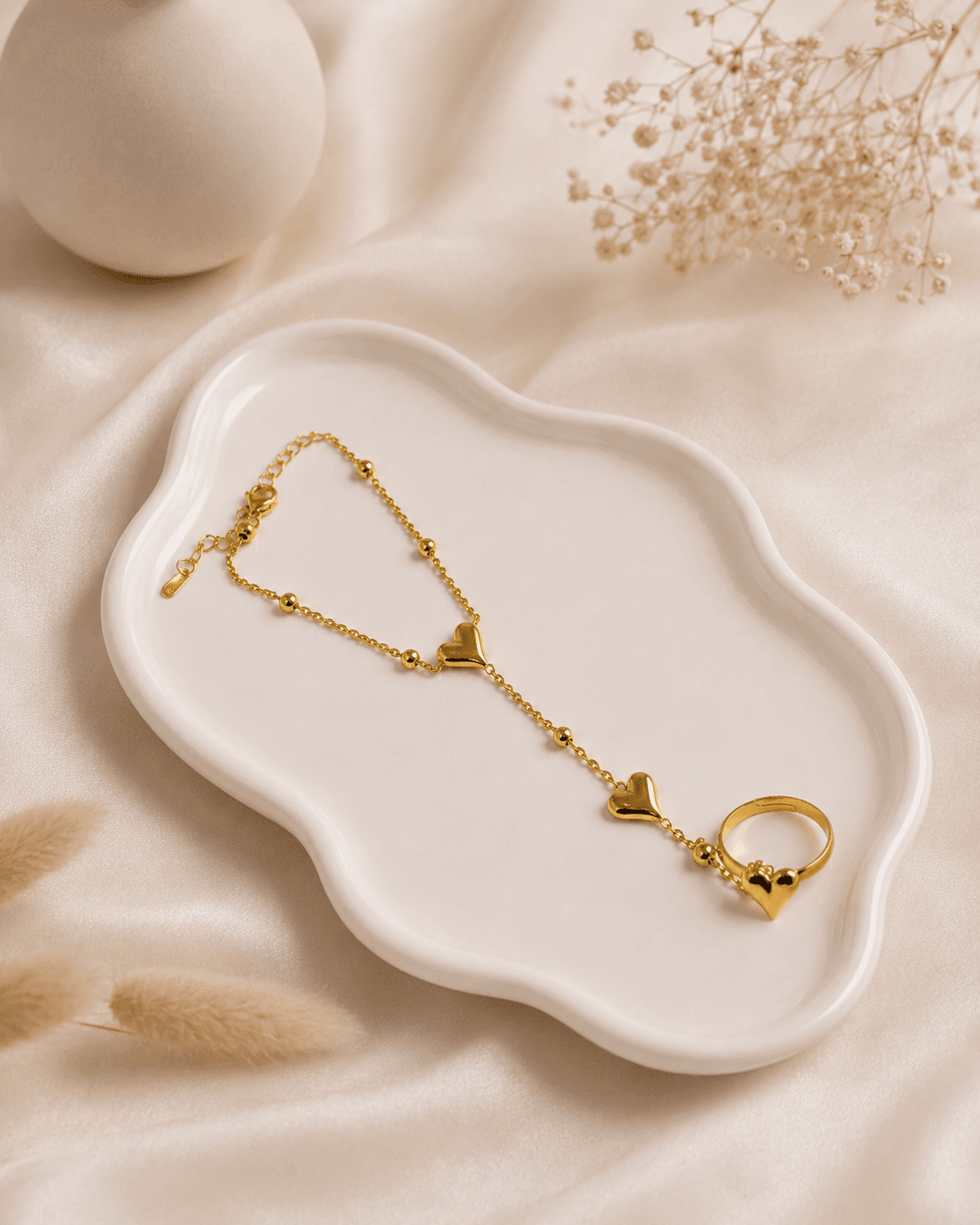 Gold Heart Charm Hand Chain Bracelet with Ring detail photo 4 - Bracelets at ShopKaar