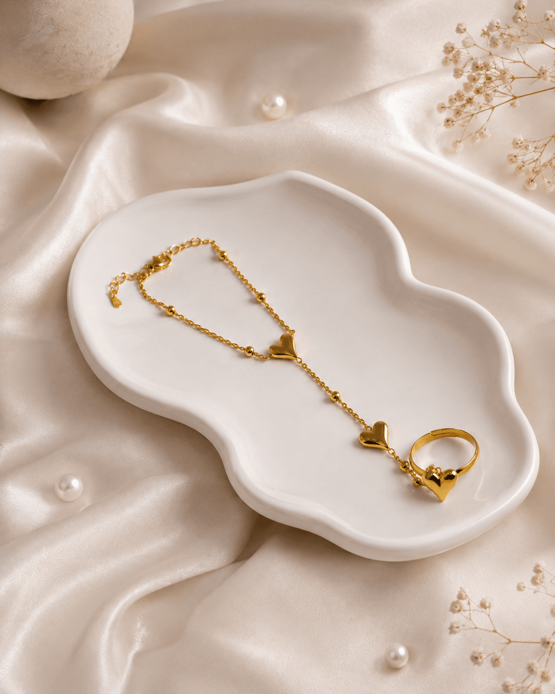 Gold Heart Charm Hand Chain Bracelet with Ring detail photo 5 - Bracelets at ShopKaar
