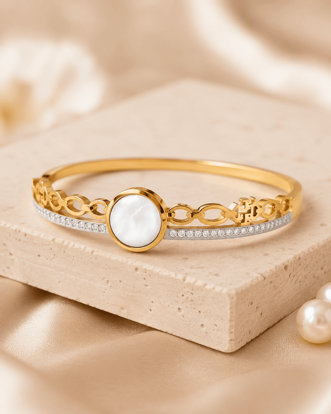 Gold-Tone White Disc Clear-Accent Bangle detail photo 5 - Bracelets at ShopKaar