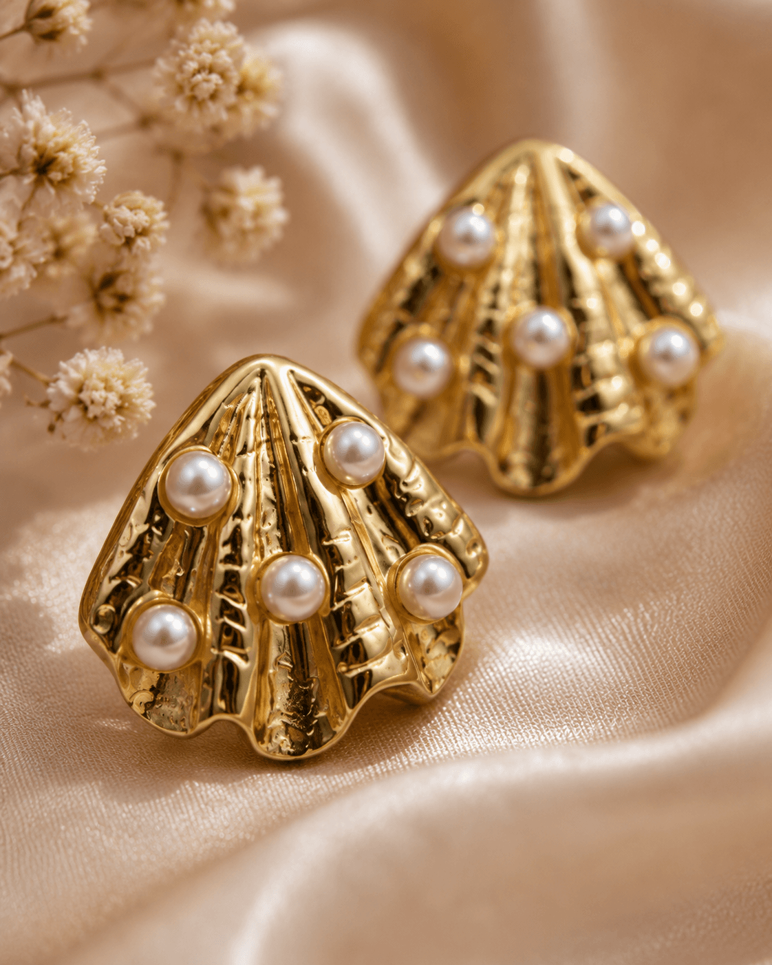 Gold-Tone Ridged Shell Pearl-Look Stud Earrings detail photo 3 at ShopKaar
