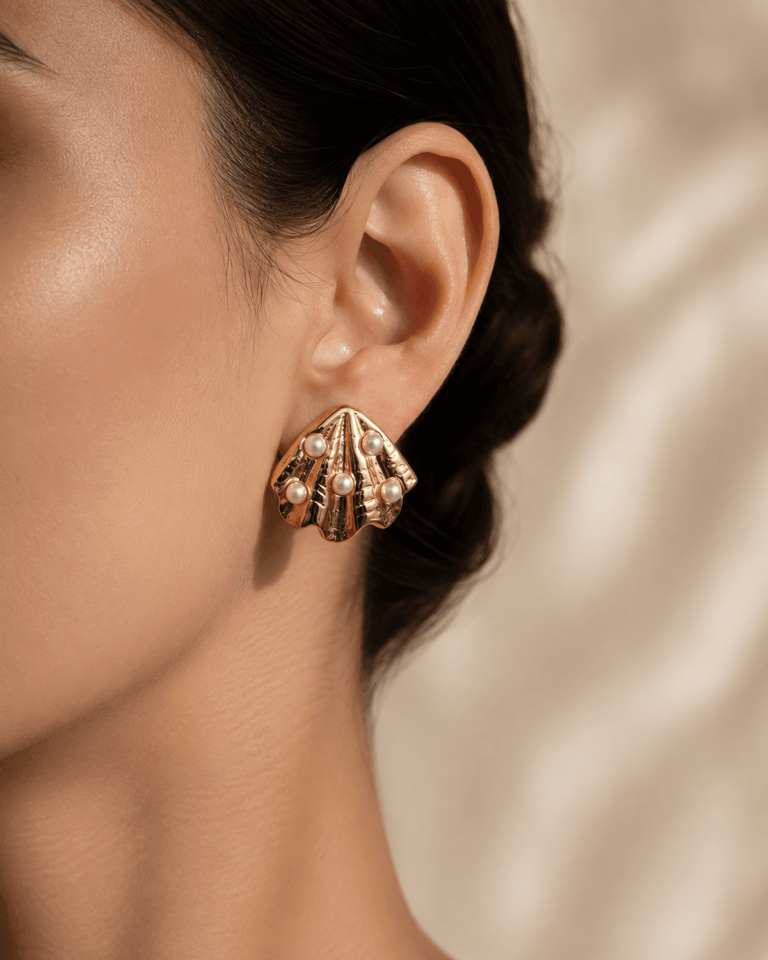 Gold-Tone Ridged Shell Pearl-Look Stud Earrings detail photo 6 at ShopKaar