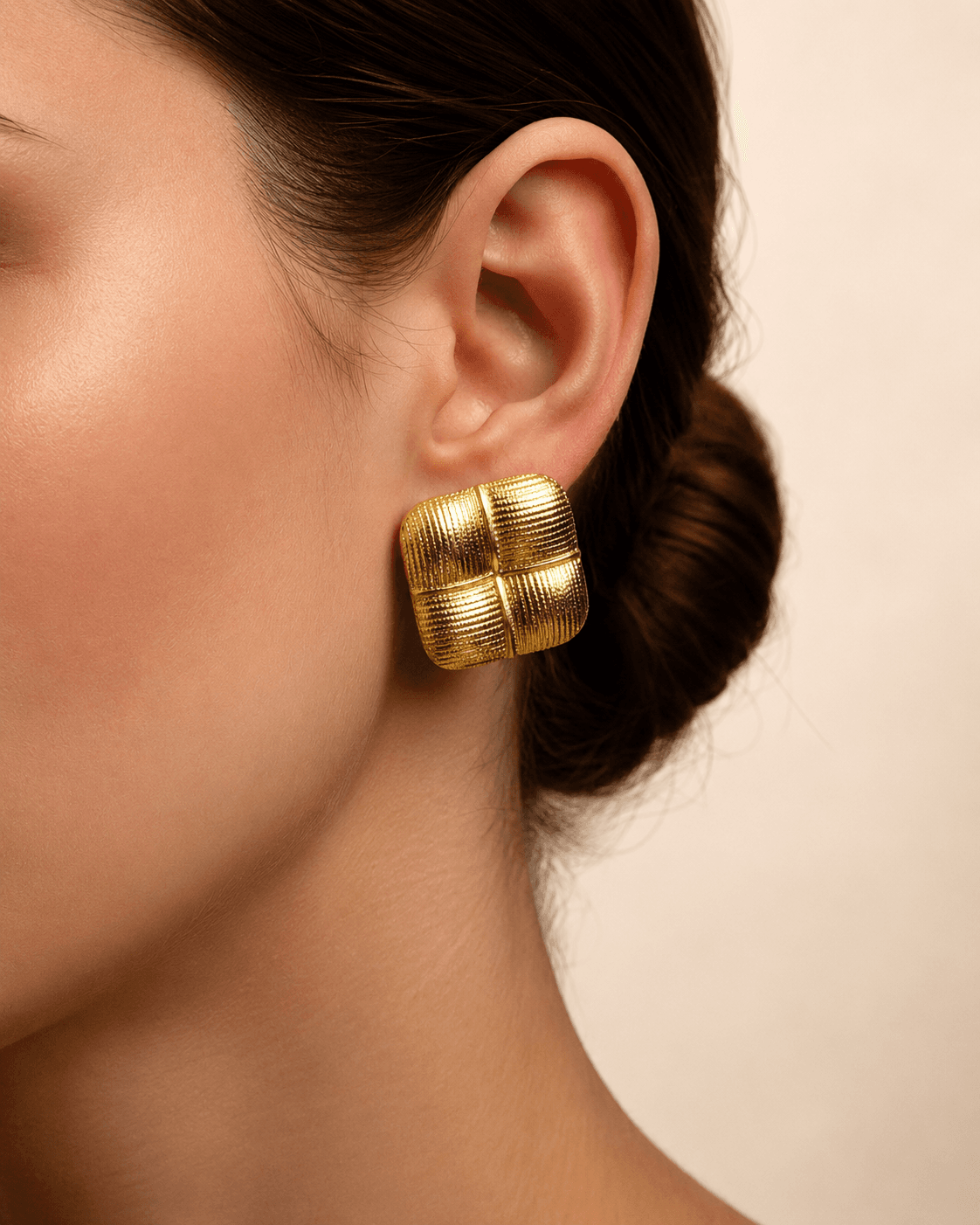 Gold-Tone Ribbed Square Dome Stud Earrings detail photo 6 at ShopKaar