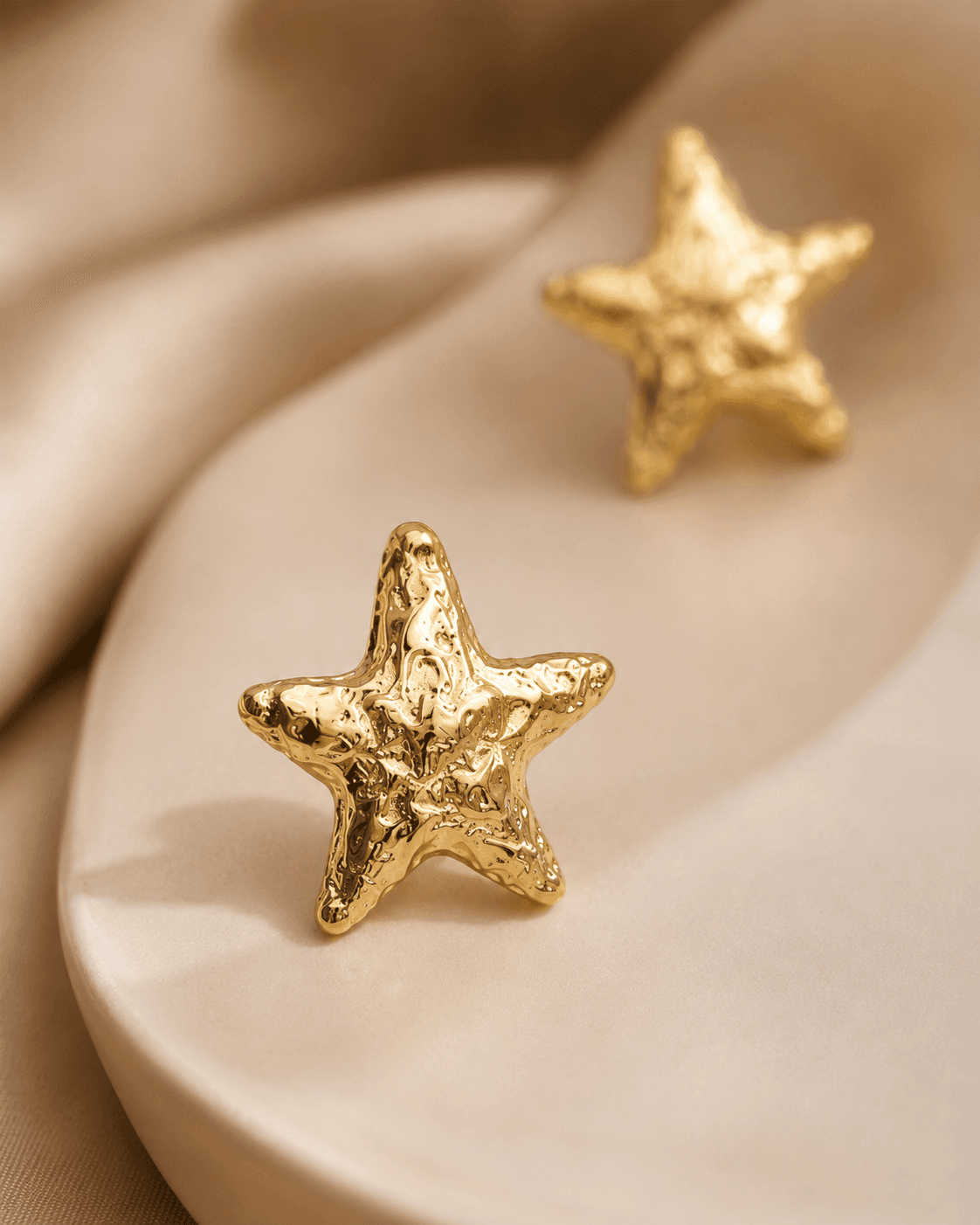 Gold-Tone Hammered Star Stud Earrings detail photo 6 at ShopKaar