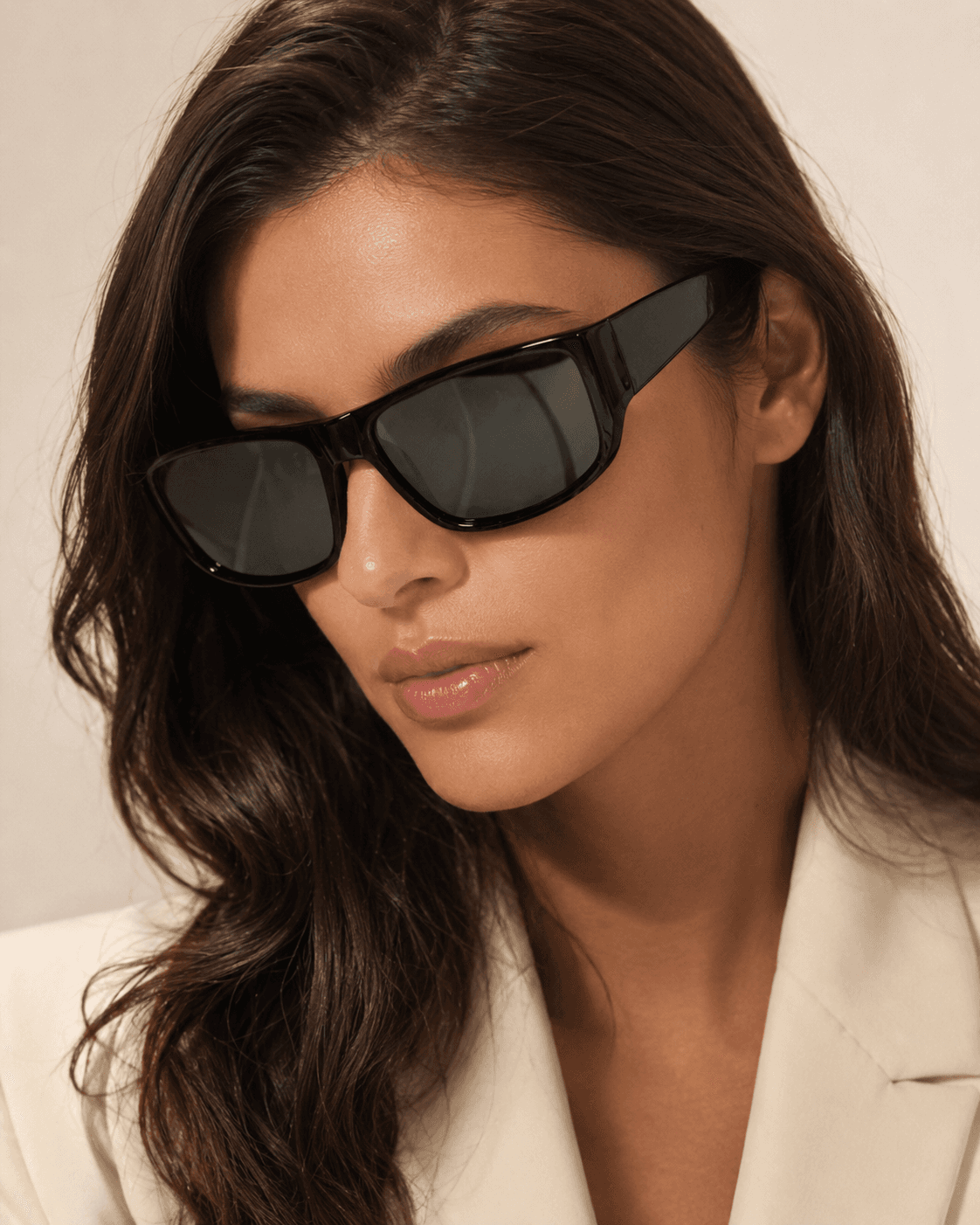 Black Rectangular Smoke-Lens Fashion Sunglasses detail photo 7 at ShopKaar
