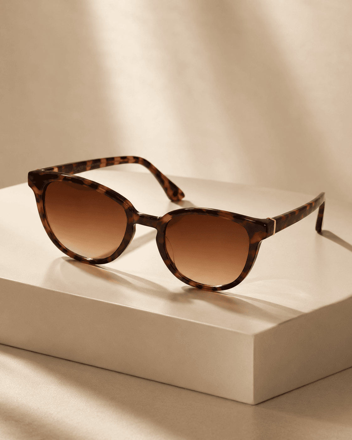 Tortoiseshell Round Brown Gradient Sunglasses main product photo at ShopKaar