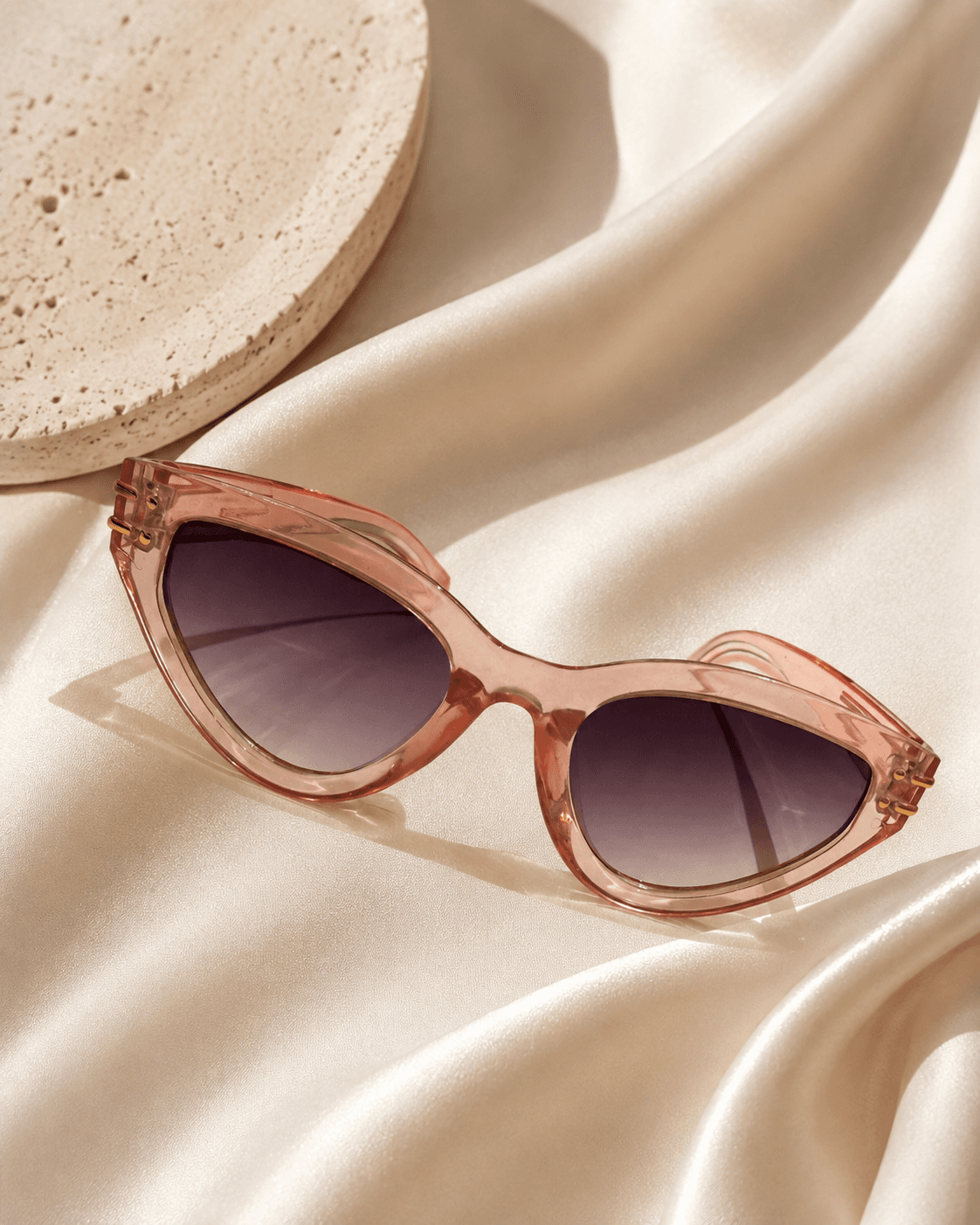 Rose Pink Cat-Eye Purple Gradient Sunglasses detail photo 4 at ShopKaar