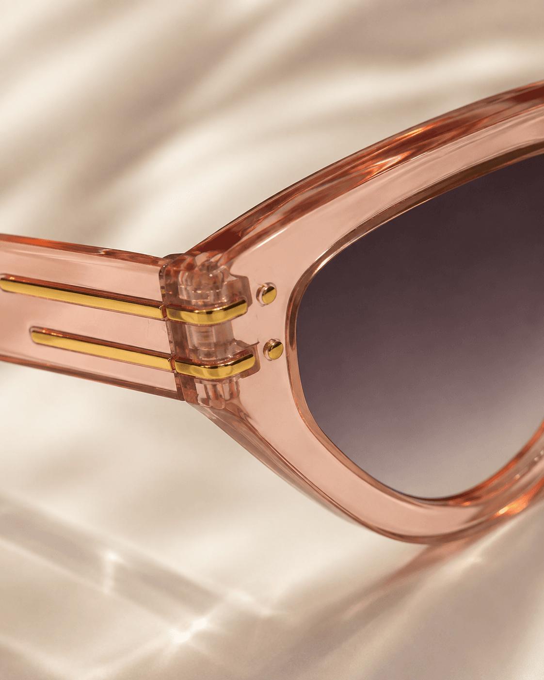 Rose Pink Cat-Eye Purple Gradient Sunglasses detail photo 5 at ShopKaar