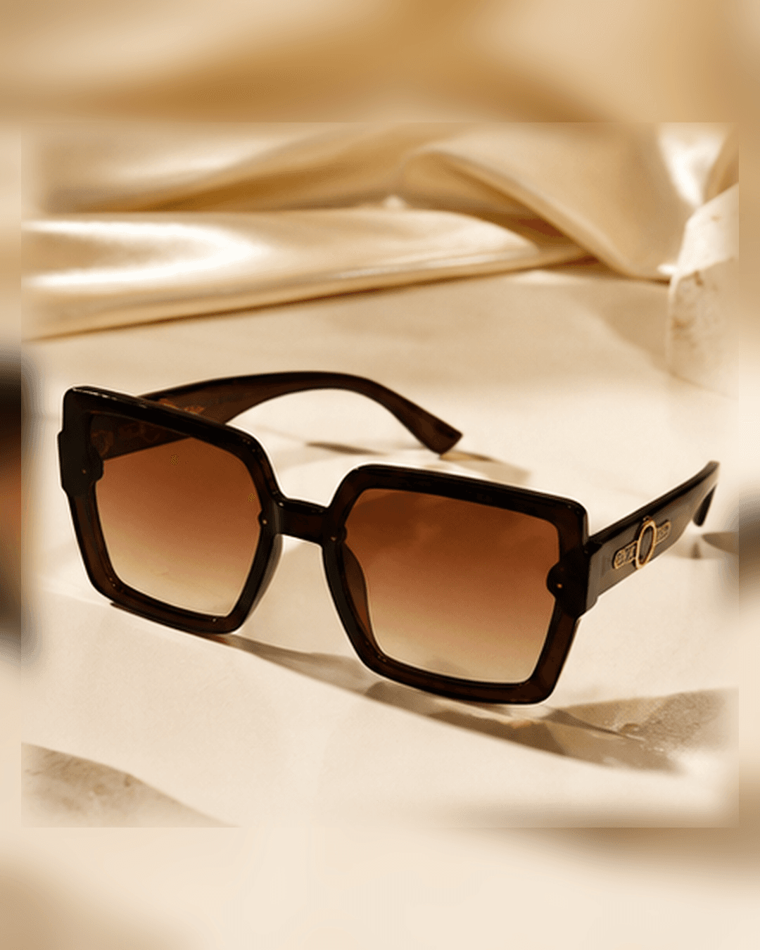 Tortoiseshell Oversized Square Brown Gradient Sunglasses detail photo 2 at ShopKaar